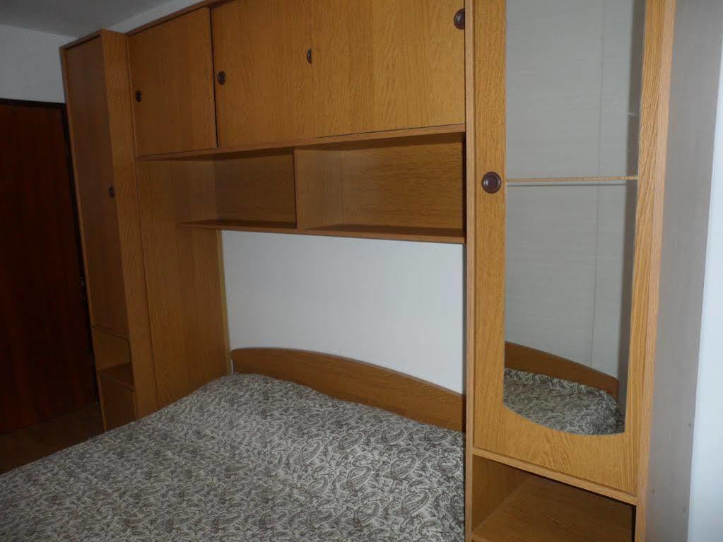 Apartments And Rooms Krizmanic สโมลยานัซ ภายนอก รูปภาพ